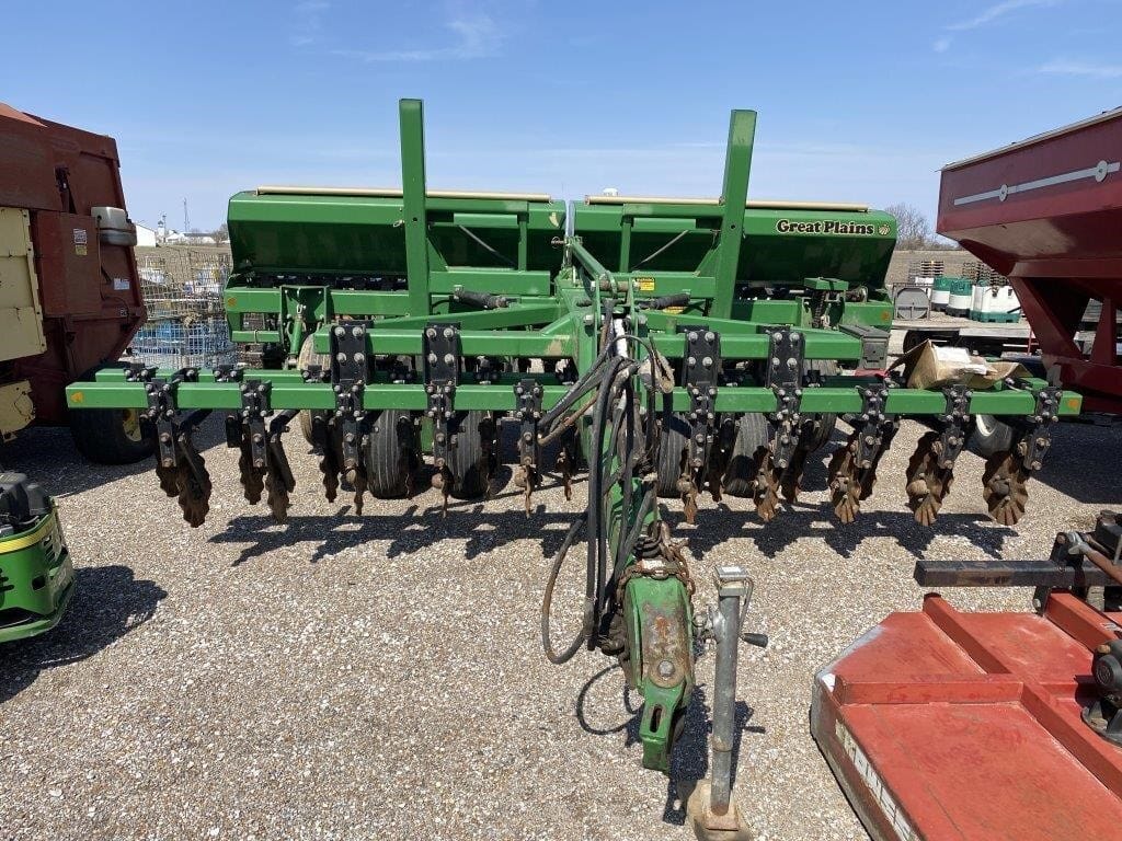 Great Plains Solid Stand 1500 Equipment Image0