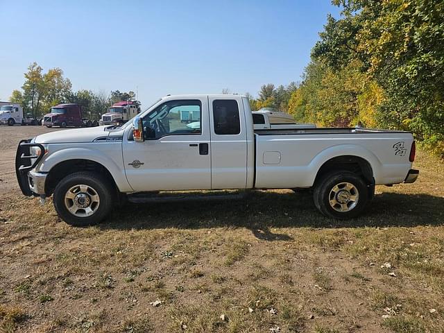 Image of Ford F-350 equipment image 1