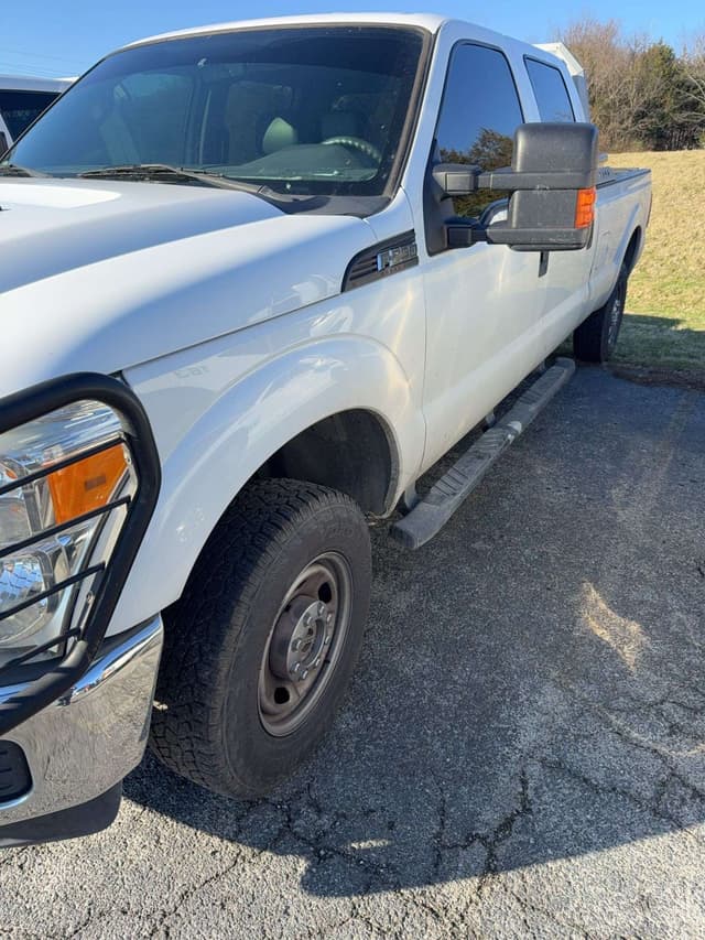 Image of Ford F-250 equipment image 1