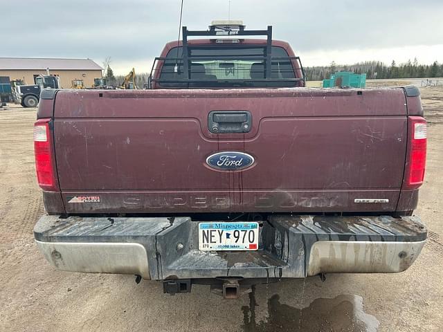 Image of Ford F-250 equipment image 3