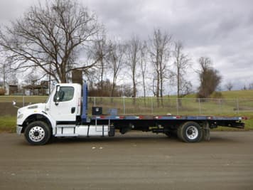 Main image Freightliner M2 106