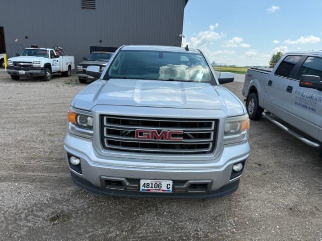 Image of GMC Sierra equipment image 1