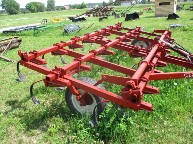 Image of International Harvester Vibra Shank equipment image 3