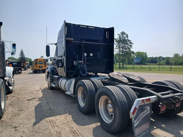 Image of International ProStar equipment image 4