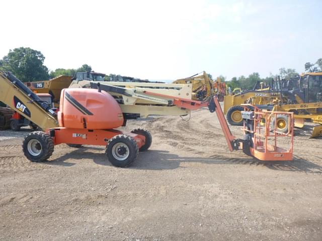 Image of JLG 450AJ equipment image 2