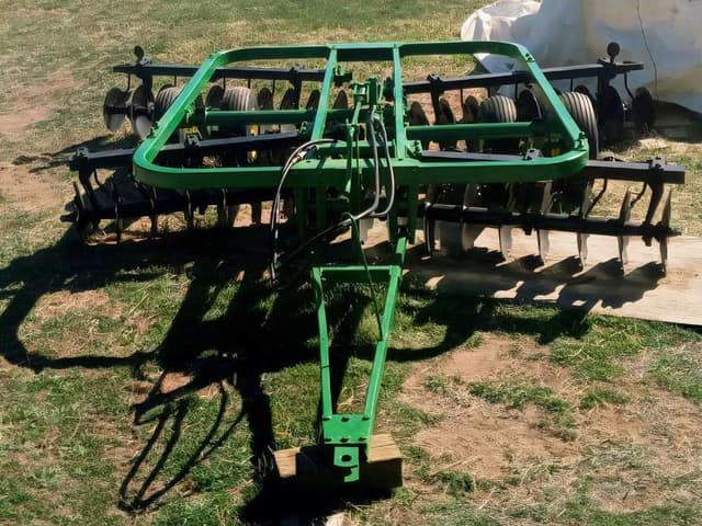 Image of John Deere 215 equipment image 1