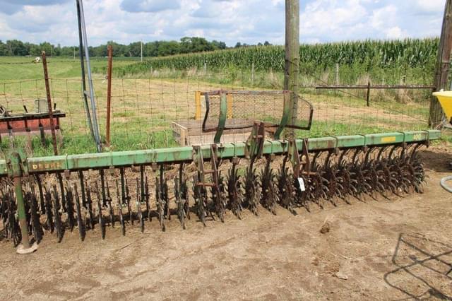 Image of John Deere 400 equipment image 1
