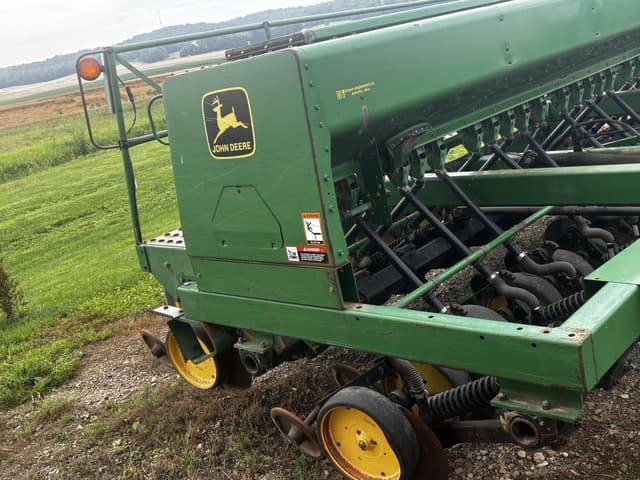 Image of John Deere 750 equipment image 4