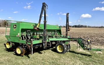 Main image John Deere 750