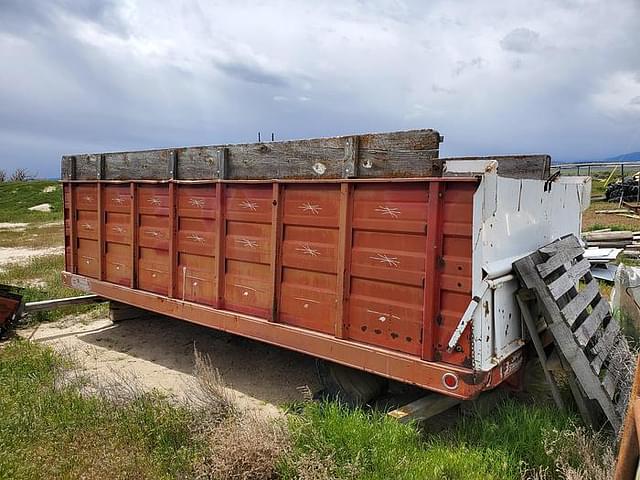 Image of Omaha Standard Dump Bed equipment image 4