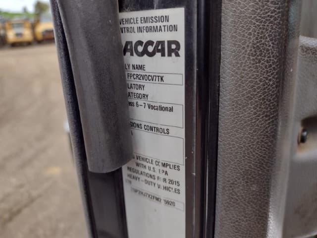 Image of Peterbilt PB337 equipment image 4