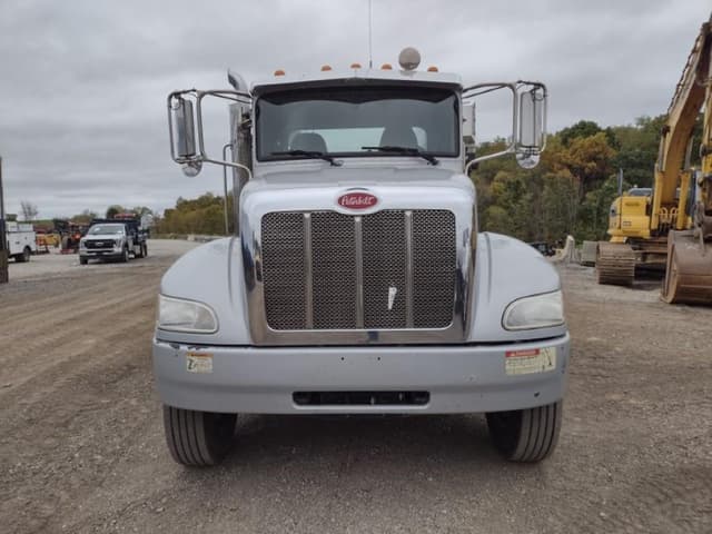 Image of Peterbilt PB337 equipment image 1