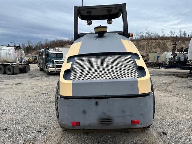 Image of Volvo SD115 equipment image 3