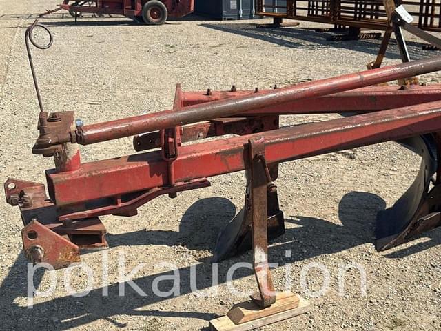 Image of International Harvester 510 equipment image 2