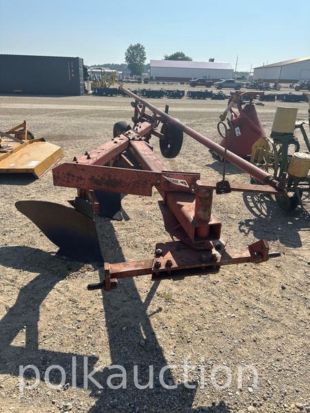 Image of International Harvester 510 equipment image 1