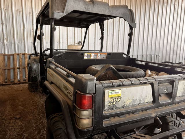 Image of John Deere Gator XUV 825i S4 equipment image 3