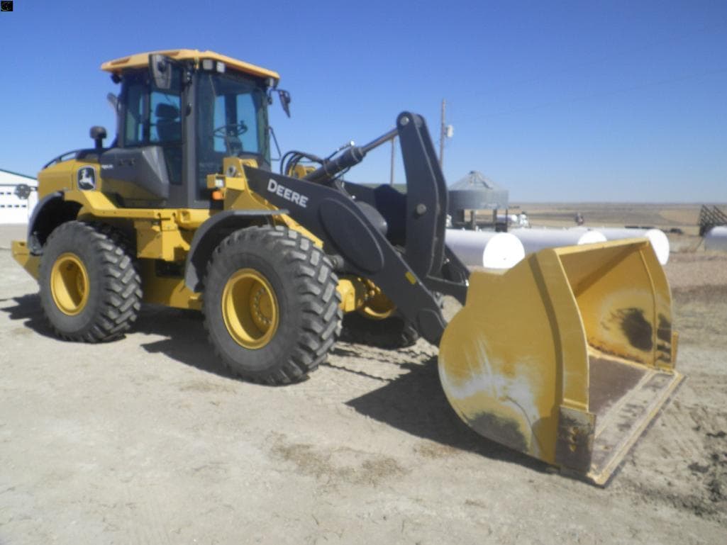 Image of John Deere 524P Primary image