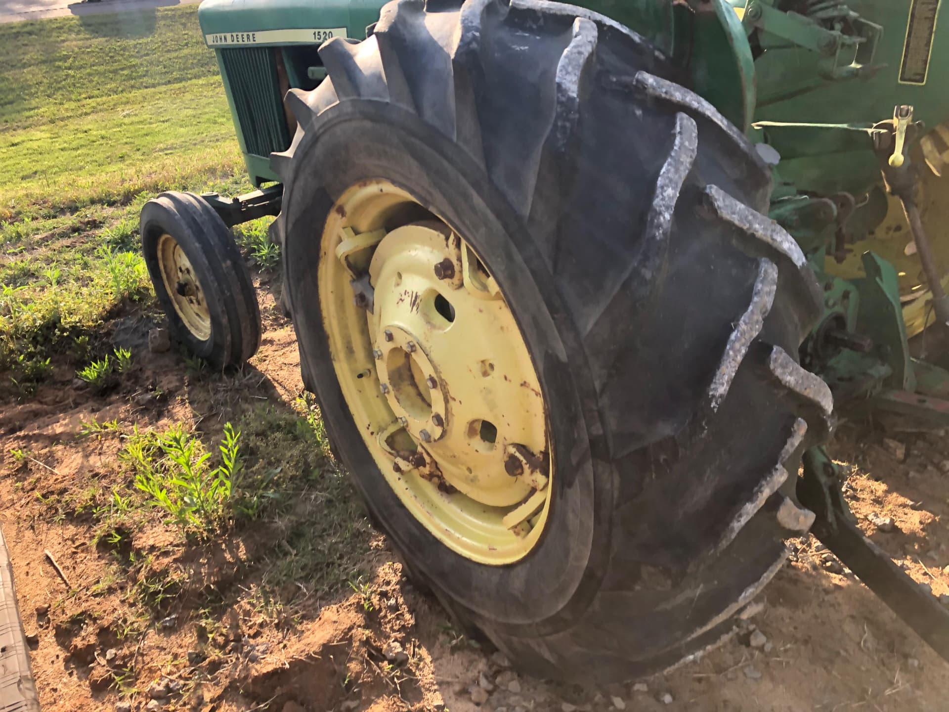 John Deere 1520 Tractors 40 to 99 HP for Sale Tractor Zoom