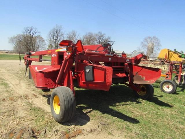 Image of New Holland H7450 equipment image 4