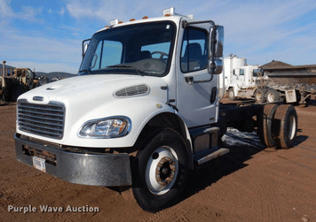 Main image Freightliner M2 106