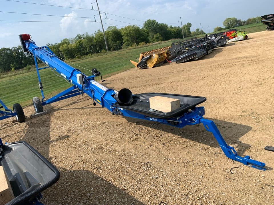 2022 Brandt 1535 Equipment Image0