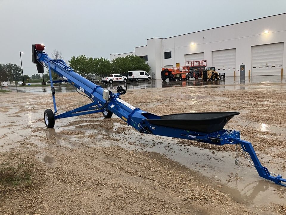 2023 Brandt 1535 Equipment Image0