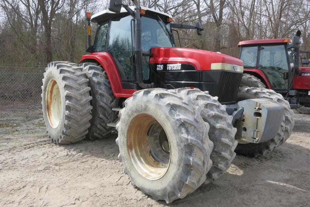 Versatile 2210 Equipment Image0