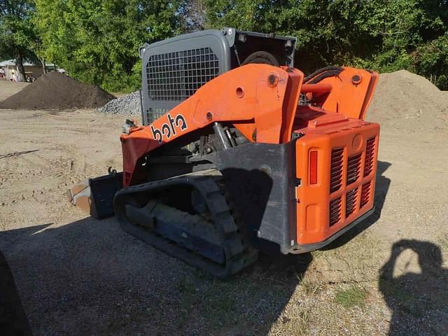 Image of Kubota SVL75-2 equipment image 3