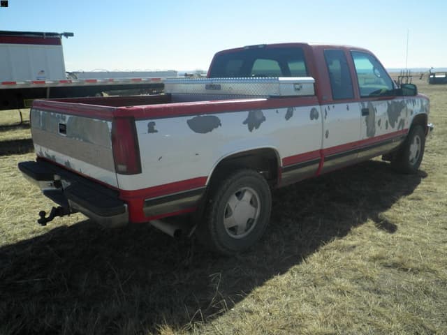 Image of Chevrolet 1500 equipment image 4