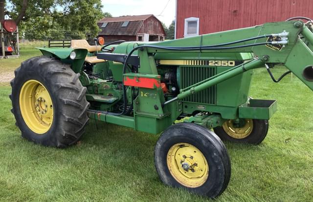 Image of John Deere 2350 equipment image 1