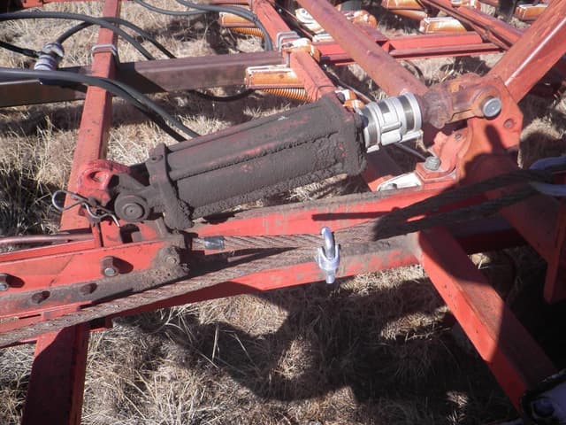 Image of International Harvester Vibra Shank equipment image 4