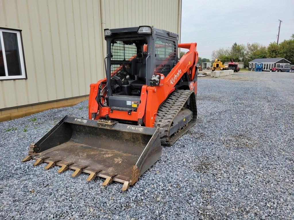 2024 Kubota SVL75-3 Equipment Image0