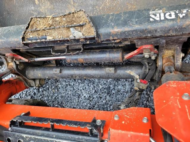 Image of Kubota SVL75-3 equipment image 4