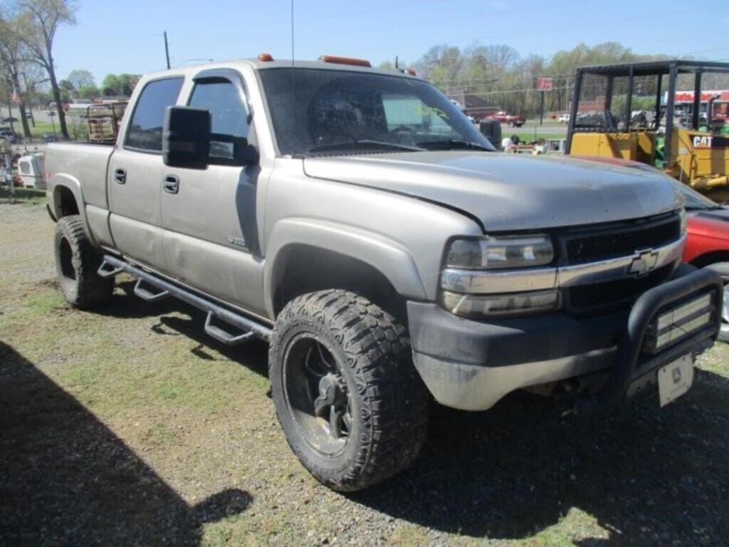 2002 Chevrolet 2500 Equipment Image0