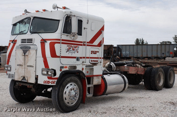 Main image Freightliner FLT 8664T