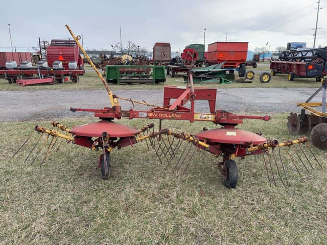 Image of New Holland 254 equipment image 3