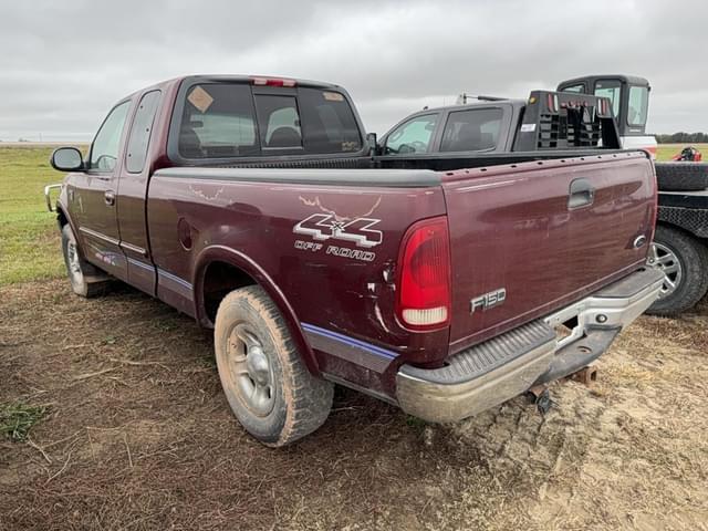 Image of Ford F-150 equipment image 1