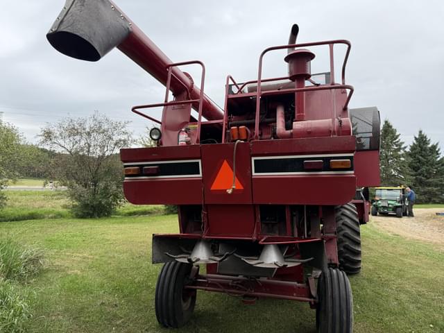 Image of International Harvester 1460 equipment image 3