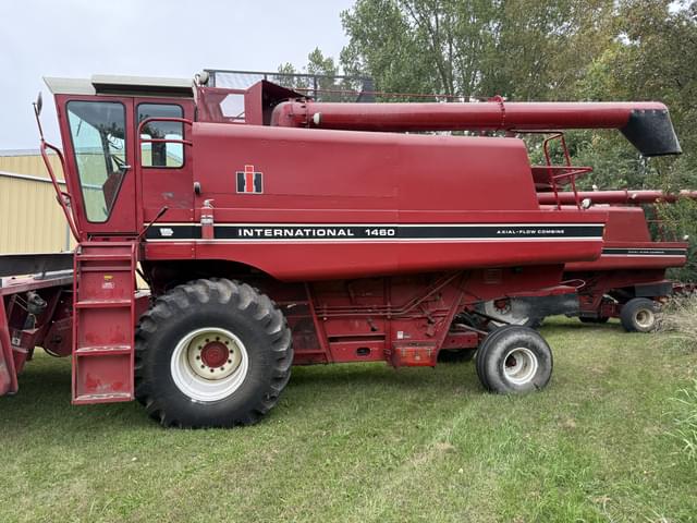 Image of International Harvester 1460 equipment image 4