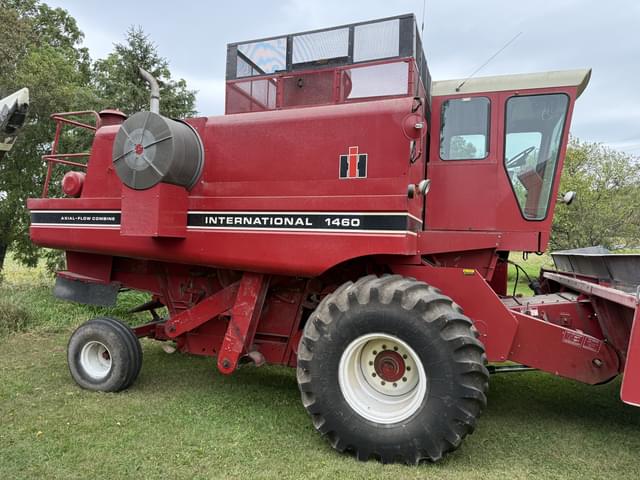 Image of International Harvester 1460 equipment image 1