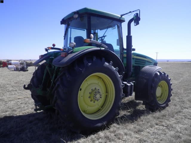 Image of John Deere 7820 equipment image 2