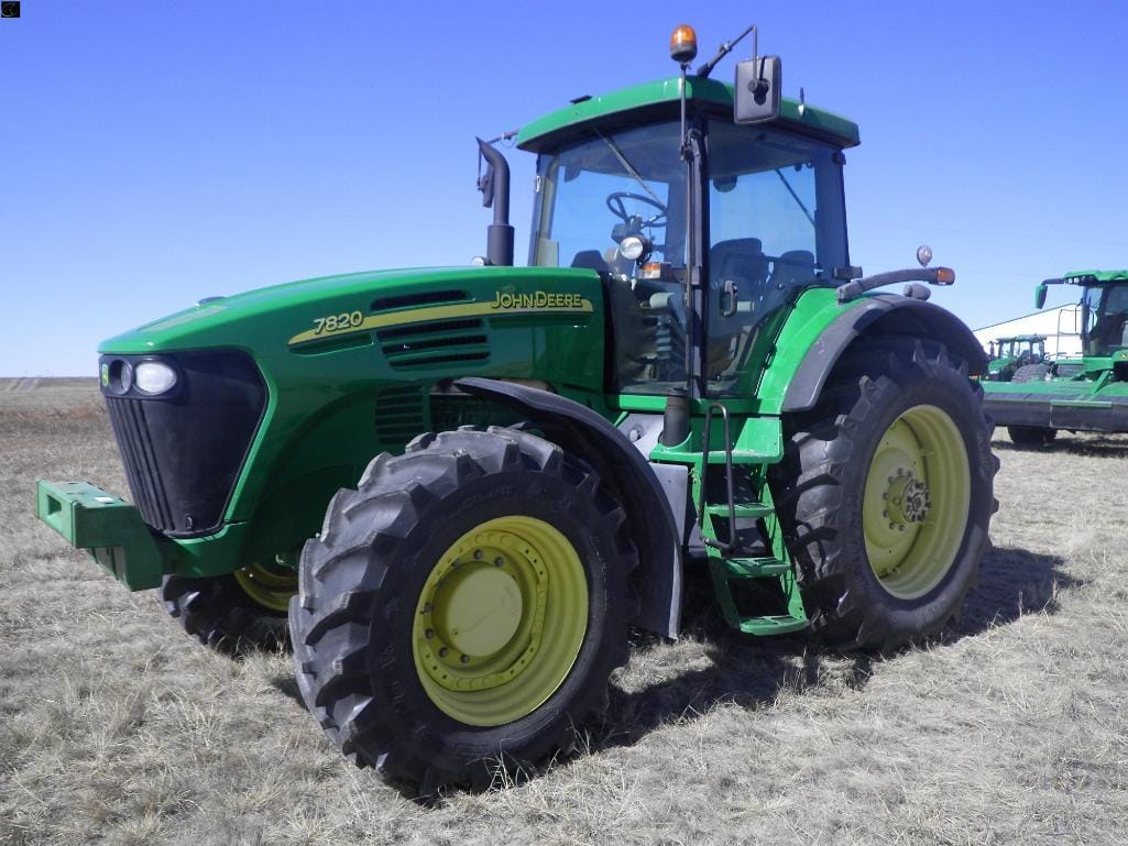 2005 John Deere 7820 Equipment Image0