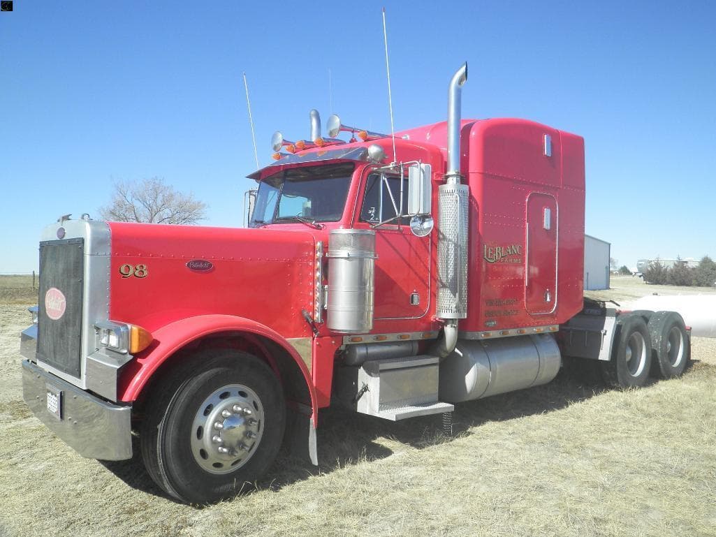 Image of Peterbilt 379 Primary image