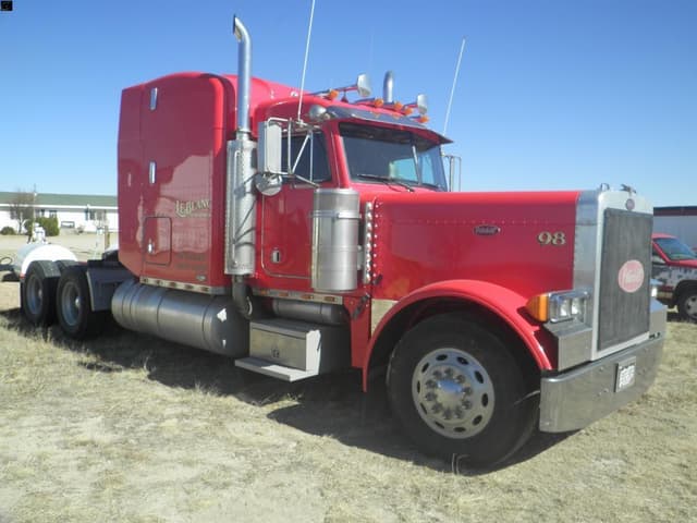 Image of Peterbilt 379 equipment image 2