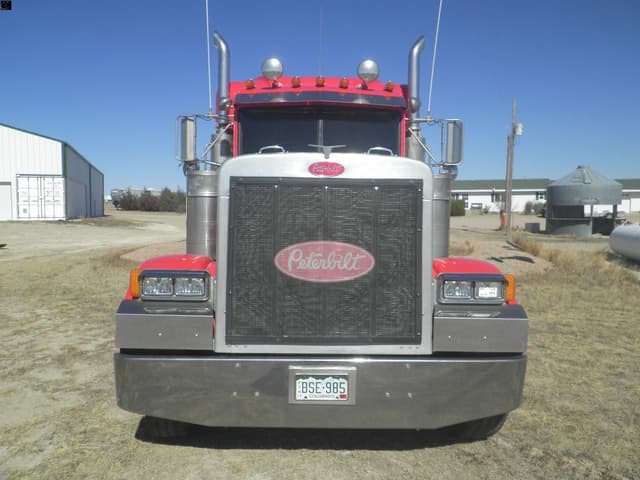 Image of Peterbilt 379 equipment image 1