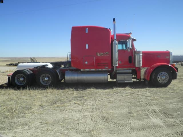 Image of Peterbilt 379 equipment image 3