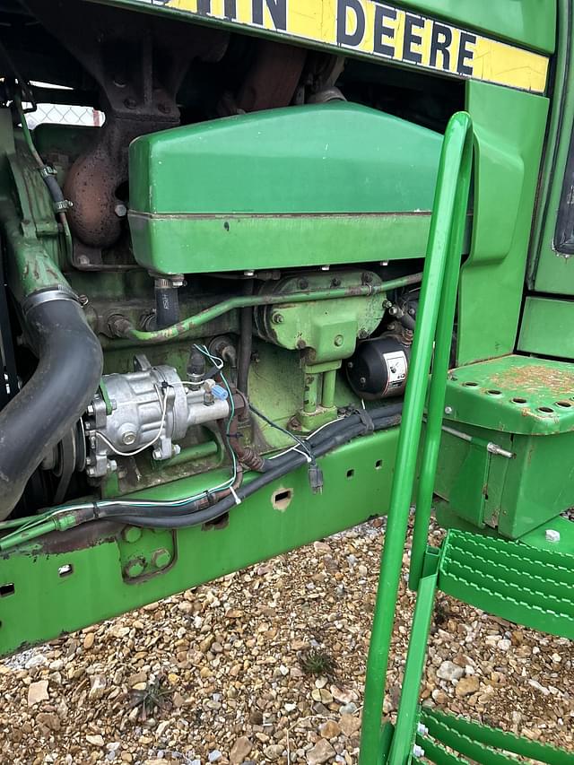 Image of John Deere 4640 equipment image 4