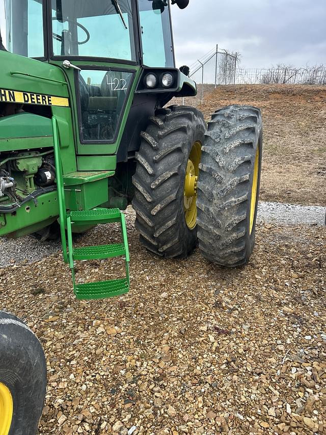 Image of John Deere 4640 equipment image 3