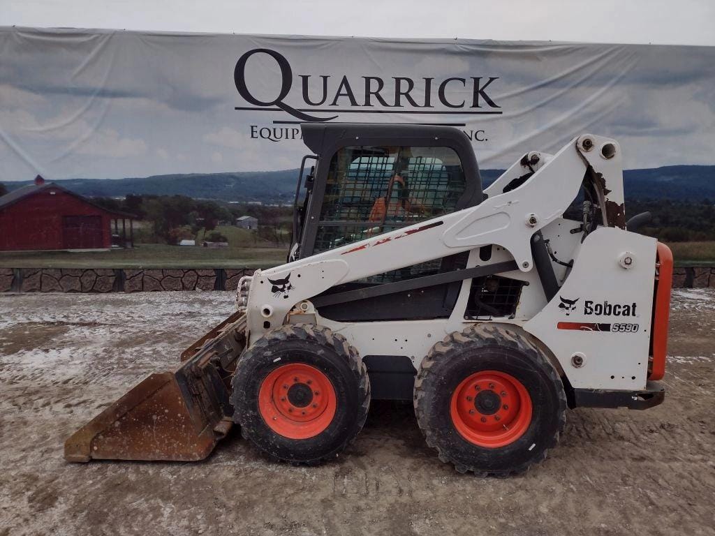 2016 Bobcat S590 Equipment Image0