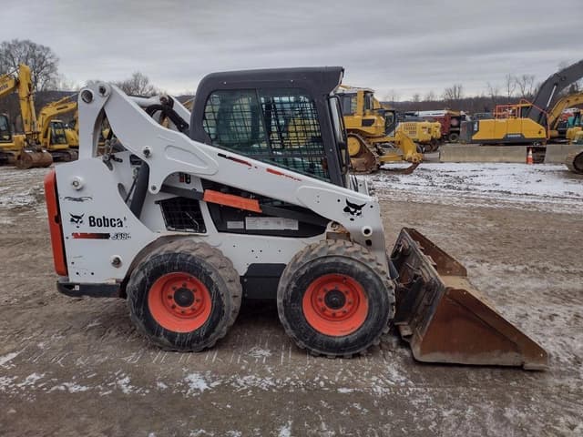 Image of Bobcat S590 equipment image 2
